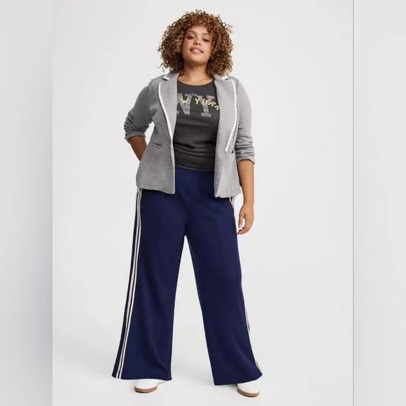 Torrid 1 1X Heather Gray Blazer with White Accents French Terry Peplum Blazer - Picture 8 of 11